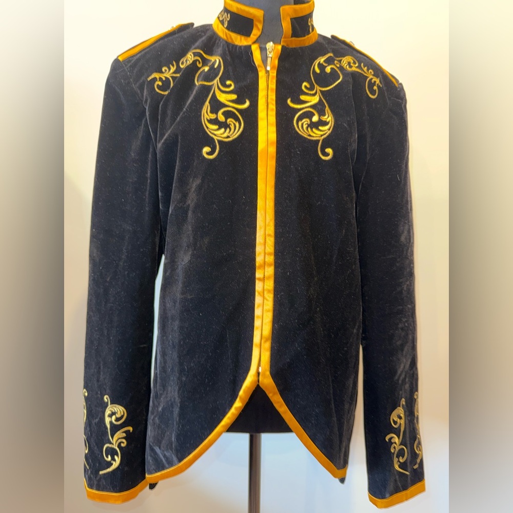 Women's Black Velvet Blazer with Gold Embroidery - Picture 4 of 8
